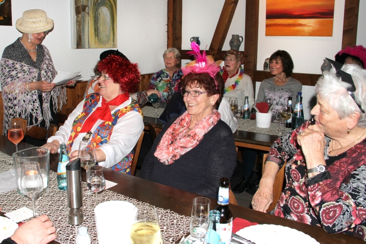 GynFr Gruppe Straussw 1